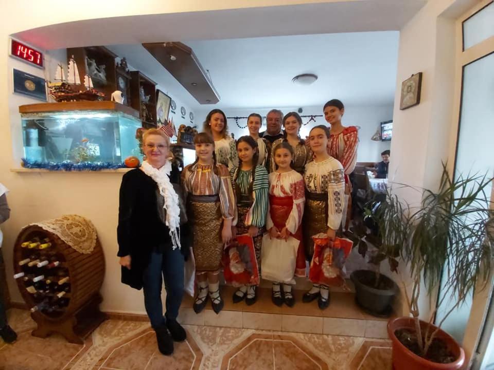 Pensiunea Agroturistica Piscul Soarelui Campulung Ngoại thất bức ảnh